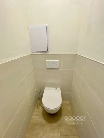 Velmi hezký byt po rekonstrukci ve vyhledávané lokalitě. - Фото 5