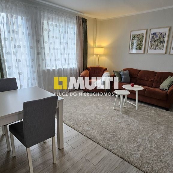 mieszkanie na ul.Thugutta po generalny remoncie - Photo 1