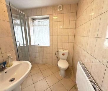 Brabazon Road, Hounslow, TW5 - Photo 5