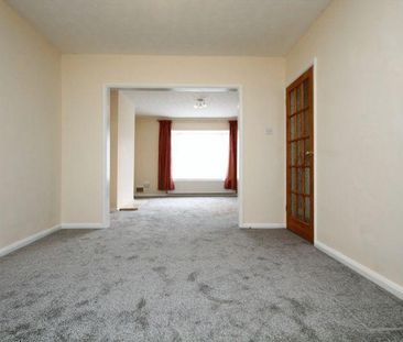 3 bedroom end of terrace house to rent - Photo 2