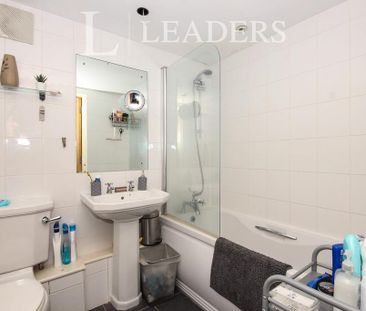 1 bedroom flat to rent - Photo 6