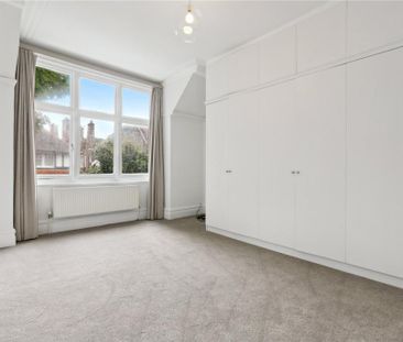 4 bedroom semi-detached house to rent - Photo 4