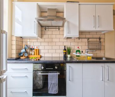 3 bedroom terraced house to rent - Photo 2