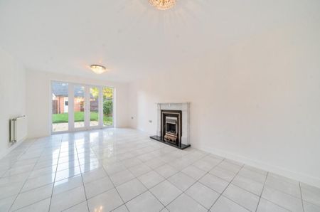5 bedroom detached house to rent - Photo 2