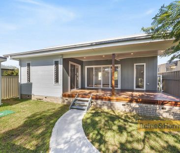 SPECTACULAR TWO BEDROOM HOME - Photo 6