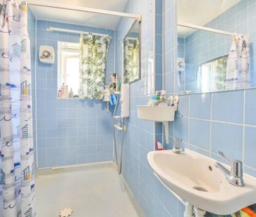 3 bedroom flat to rent - Photo 5