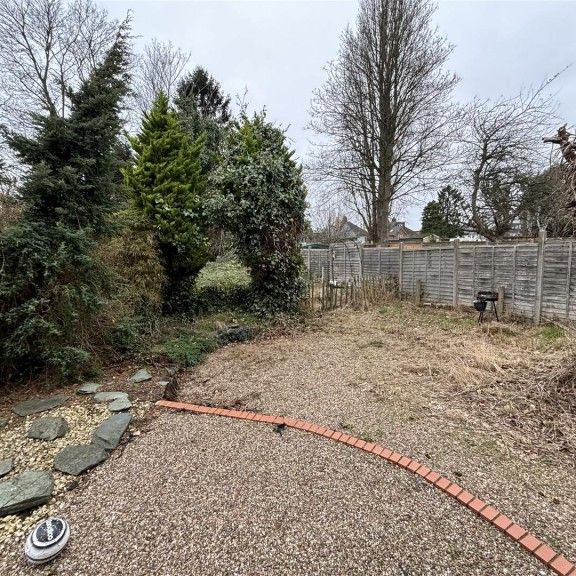 Shared House, Highwood Avenue, Solihull - Photo 1