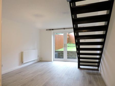 2 bedroom semi-detached house to rent - Photo 2