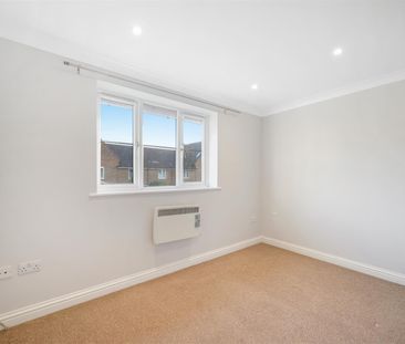 House To Let - Photo 6
