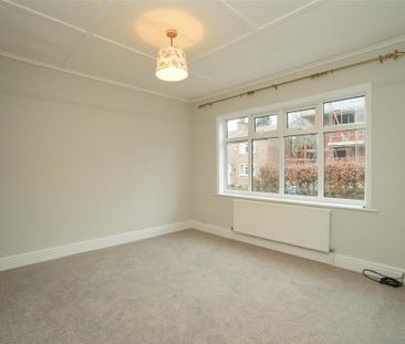 3 bedroom detached bungalow to rent - Photo 4