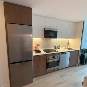 3 1/2 - Montréal - 2 350 $/mois - Photo 2