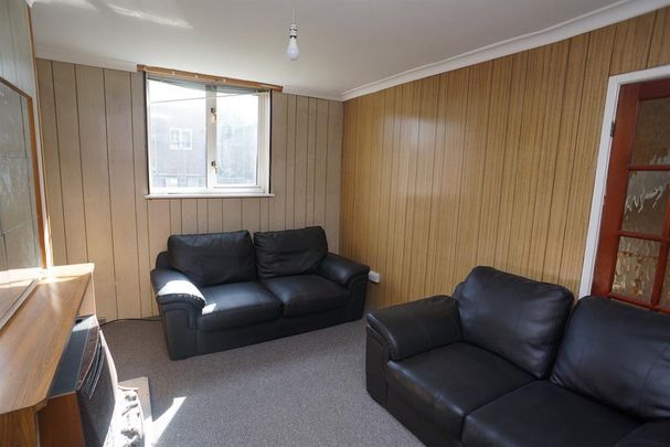 3 bedroom maisonette to rent - Photo 1
