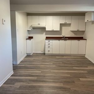 Appartement 3 1/2 Chauffé et Éclairé - Photo 2