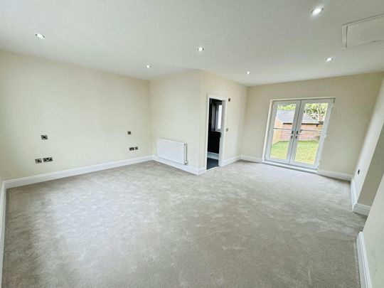 Donnerville Gardens, Admaston, Telford, TF5 - Photo 1