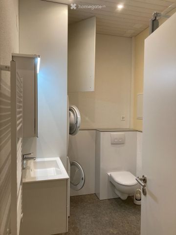 Charmante 2-Zimmer-Wohnung mit hohen Räumen in Gelterkinden - Photo 2