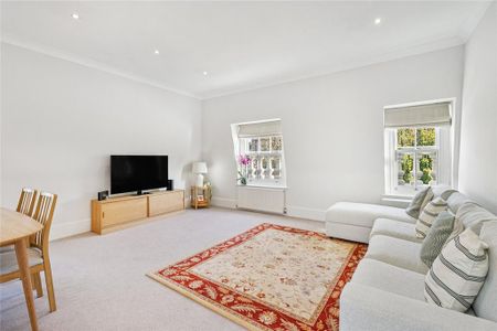 3 bedroom apartment to rent - Photo 2