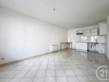 Location Appartement 3 pièces 58m² PONTHIERRY 77310 - Photo 2