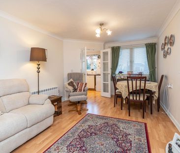 1 Bedroom - Photo 2