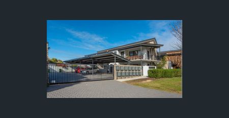 Modern 2×2 Unit - Ready to move in. - Photo 3