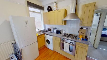 2 bedroom flat to rent - Photo 5