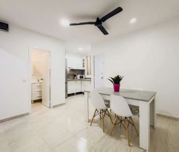 Carrer de la Lluna, Barcelona, Catalonia 08001 - Photo 3