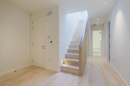 2 Bedroom Penthouse, Gensurco House, Rosebery Avenue, Clerkenwell EC1R - Photo 4