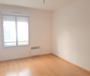 Location Appartement 3 pièces 69m² ST CYR SUR LOIRE 37540 - Photo 2