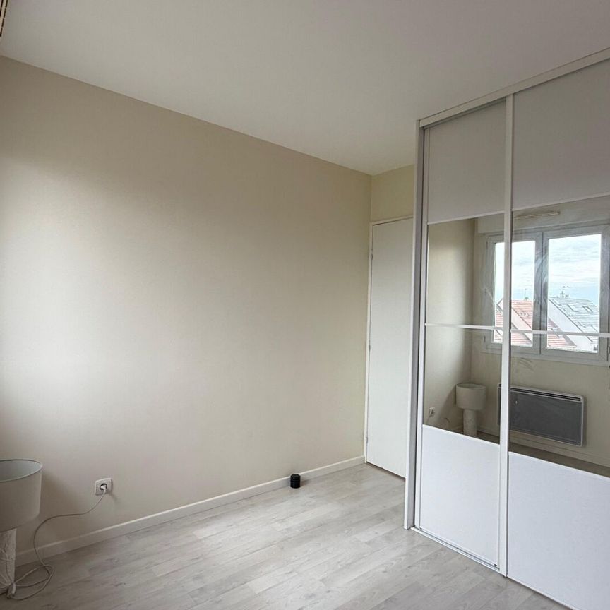 4 Pièces - Hauts de Chatou avec balcon et 2 Places de parking., - Photo 1