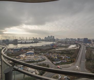 1 Bed Flat in Hoola Development, E16 - Photo 1