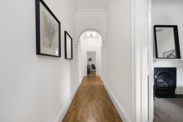 Charming and Convenient Two Bedroom Stone Cottage Close to the City - Photo 1