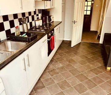 Wellbury Terrace 04WELB - Room 1 - Photo 2