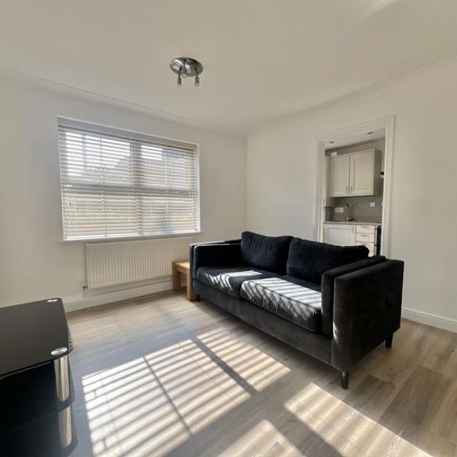 2 Bedroom Apartment To Let - Photo 1