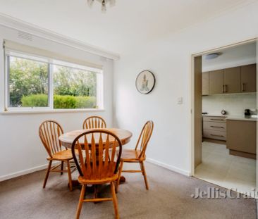 2 Bed, 1 Bath - Photo 4