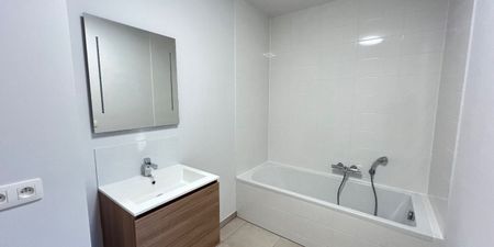 Appartement te huur in Tournai voor € 1.100 met 2 slaapkamers - Photo 3