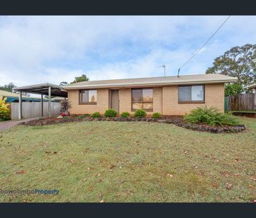 Charming 3-Bedroom Home - Photo 1