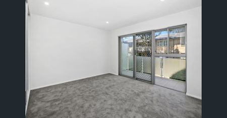 Well maintained beachside apartment on first level - Photo 3