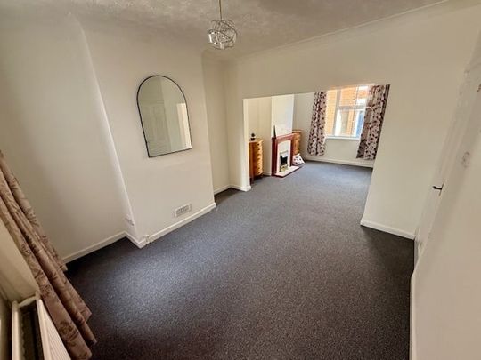 Gordon Street - Photo 1