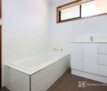 26 Mayfair Drive, Wodonga - Photo 6