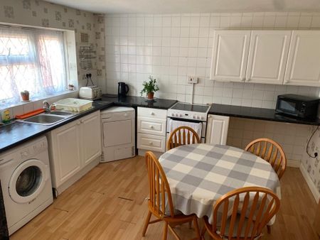 Room in a Shared House, Marroway Street, B16 - Photo 4