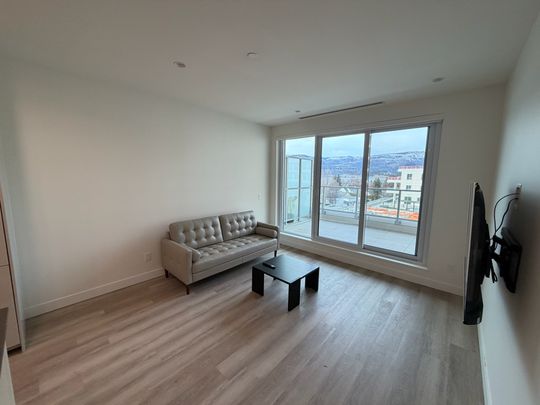 MOVALA: 1 bed, 1 bath, lake views – Avail Now! - Photo 1
