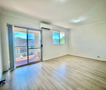 North Facing| Near NEW| Timber Flooring| Quiet One Bedder in Epping - Photo 2