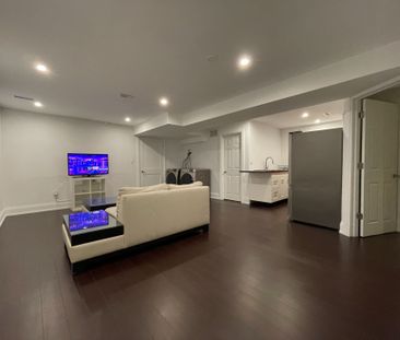 For Lease - 759 Coxwell Avenue Unit# BSMT, Toronto, Ontario - Photo 6