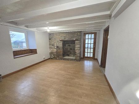 2 bedroom semi-detached house to rent - Photo 2