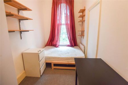 8 bedroom semi-detached house to rent - Photo 5