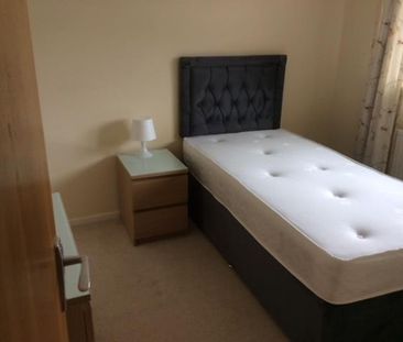 4 bedroom detached house to rent - Photo 5