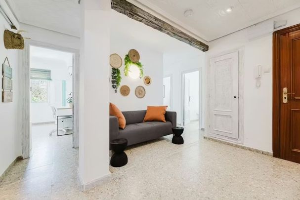 Carrer del Teide, Valencia, Valencian Community 46011 - Photo 1