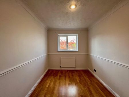 3 bedroom terraced house to rent - Photo 4