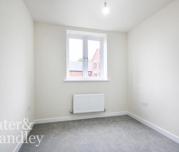 3 bedroom end of terrace house to rent - Photo 6
