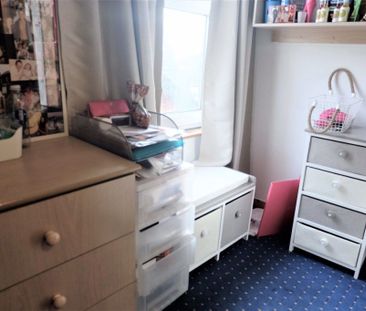 8 bedroom House in Derwent Water Terrace, Leeds - Photo 6