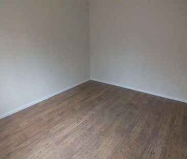 Tudor Drive, Trowbridge, BA14 - Photo 2